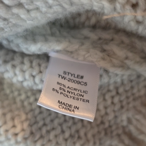 Zenana Outfitters Cable Knit Sweater - Light Gray - Picture 5 of 8